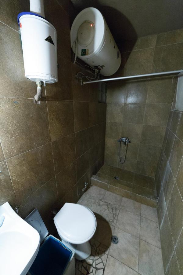 Private Flat For 2 Or 3 With Back Yard Near Exarhia Square And Archaelogical Museum Apartman Athén Kültér fotó
